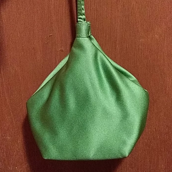 David's Bridal dress and matching heels - Picture 4 of 4